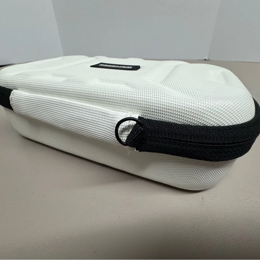 PlayStation Backbone One Gaming Controller with Weigeek Case